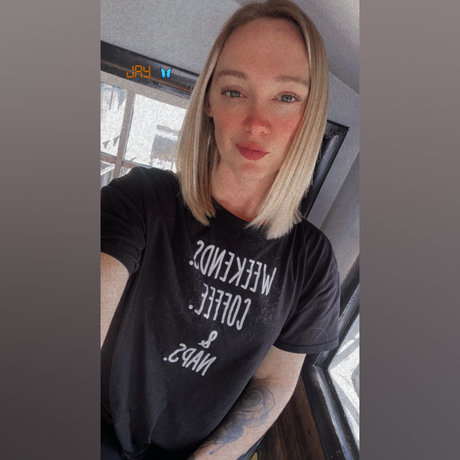 Foto di nudo di fuga di OnlyFans di Sexy Momma