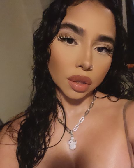 Foto di nudo di fuga di OnlyFans di Lilithangelll