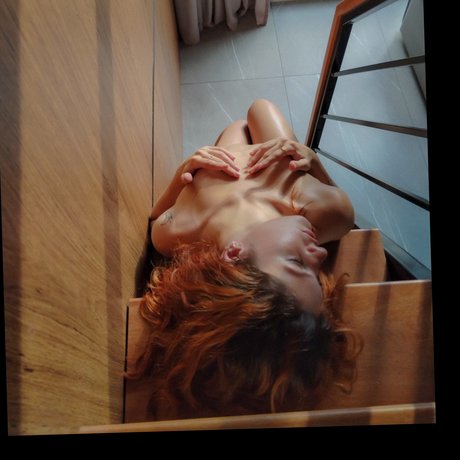 Foto di nudo di fuga di OnlyFans di Kali Maa