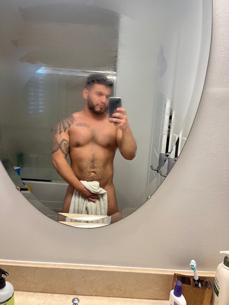 Foto di nudo di fuga di OnlyFans di Jovany Rodriguez