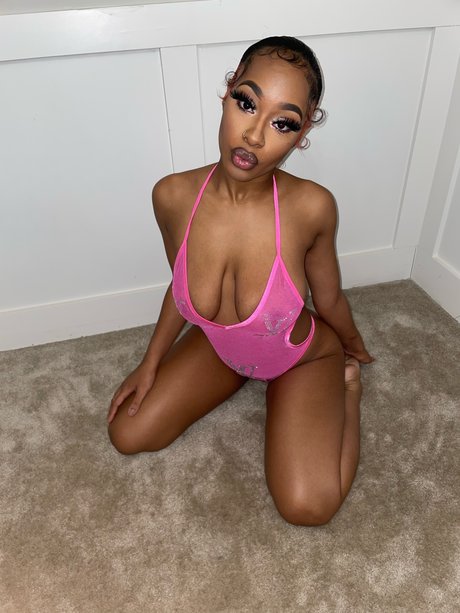 Foto di nudo di fuga di OnlyFans di Ro