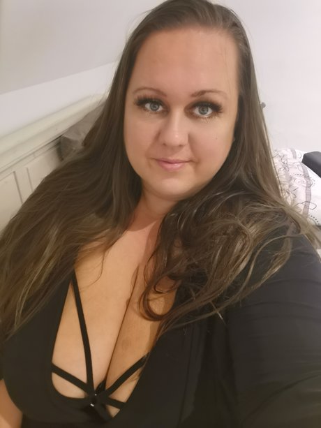 Foto di nudo di fuga di OnlyFans di Beverlyboobs105l