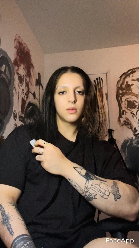 Foto di nudo di fuga di OnlyFans di Tarnishedsis
