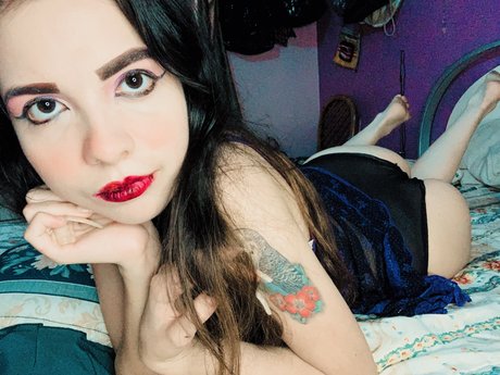 Foto di nudo di fuga di OnlyFans di Gatitagotica22