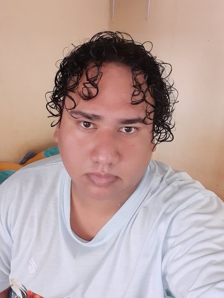 Foto di nudo di fuga di OnlyFans di Ruben Martinez