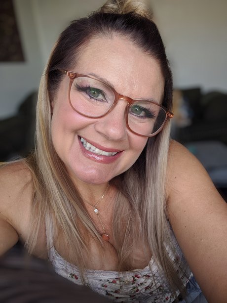 Foto di nudo di fuga di OnlyFans di Emma Rain