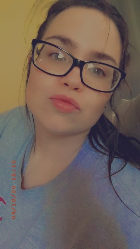 Foto di nudo di fuga di OnlyFans di Curvygirl89