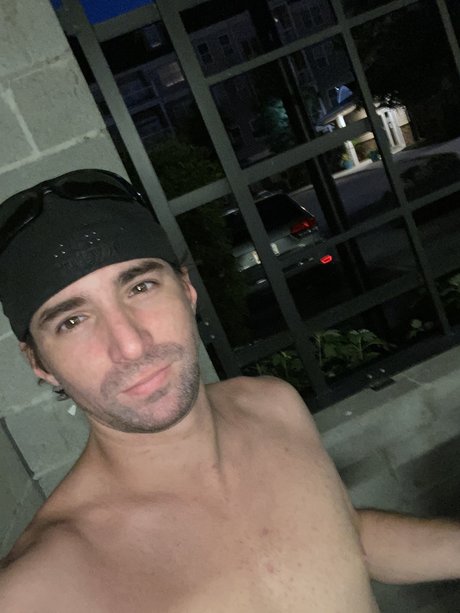 Foto di nudo di fuga di OnlyFans di Stephen