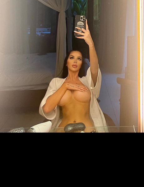 Foto di nudo di fuga di OnlyFans di Elyssa Rose
