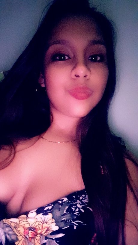 Foto di nudo di fuga di OnlyFans di Camila Correa Carvajal