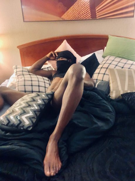Foto di nudo di fuga di OnlyFans di Hatian Pipe
