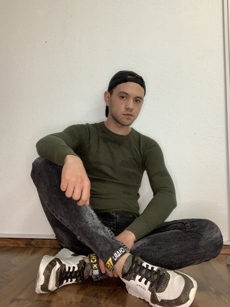 Foto di nudo di fuga di OnlyFans di Stefbubi