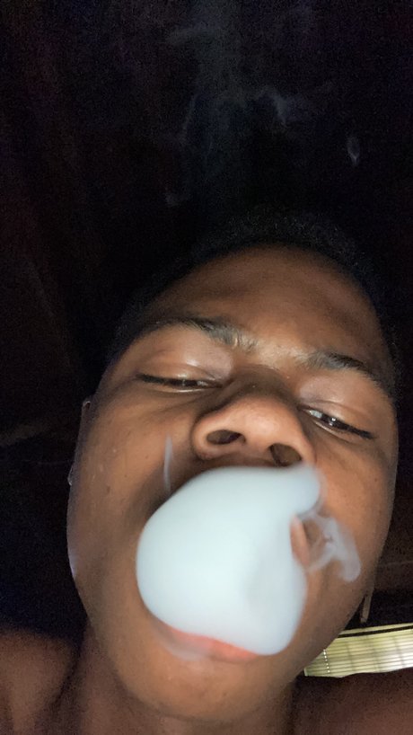 Foto di nudo di fuga di OnlyFans di Dnew