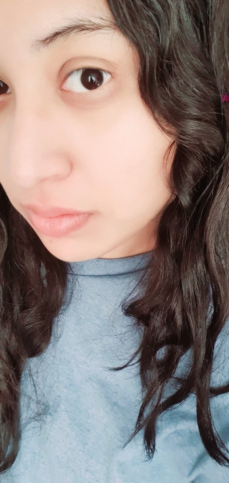 Foto di nudo di fuga di OnlyFans di Linda Saldivar