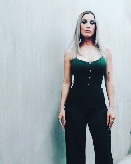 Foto di nudo di fuga di OnlyFans di Leah Raam