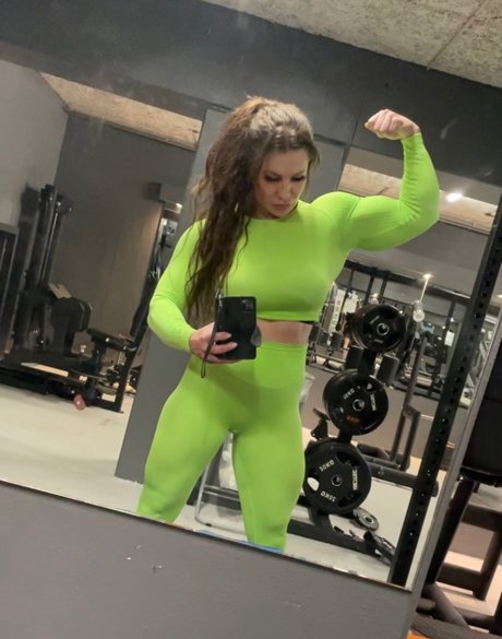 Foto di nudo di fuga di OnlyFans di Fitnessgirl Athene