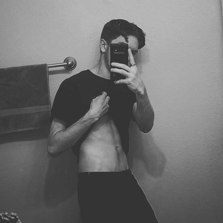 Foto di nudo di fuga di OnlyFans di Eddie Dubz