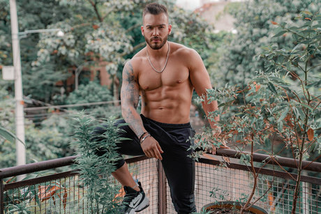 Foto di nudo di fuga di OnlyFans di Oliver Colt Curso