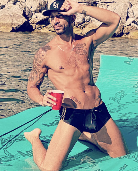Foto di nudo di fuga di OnlyFans di Luigi V
