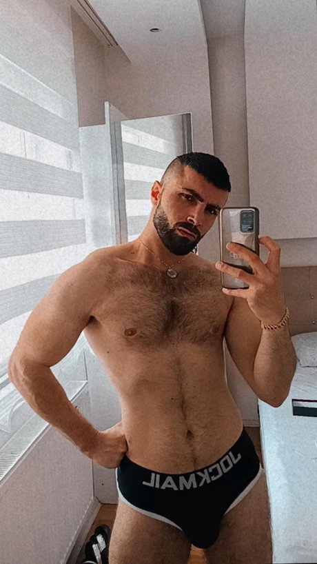Foto di nudo di fuga di OnlyFans di Turkishmaster