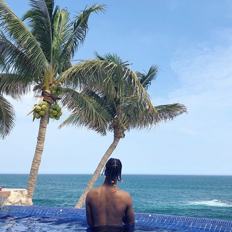 Foto di nudo di fuga di OnlyFans di Oneeyeviews