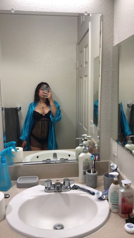 Foto di nudo di fuga di OnlyFans di Your Girls Worst Nightmare 