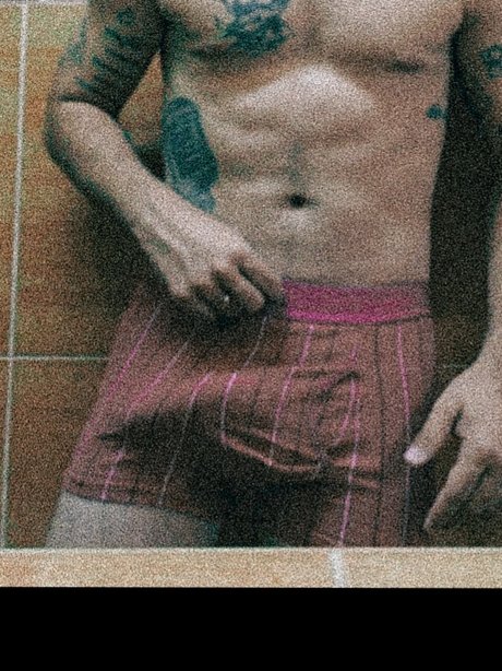 Foto di nudo di fuga di OnlyFans di Frescofer