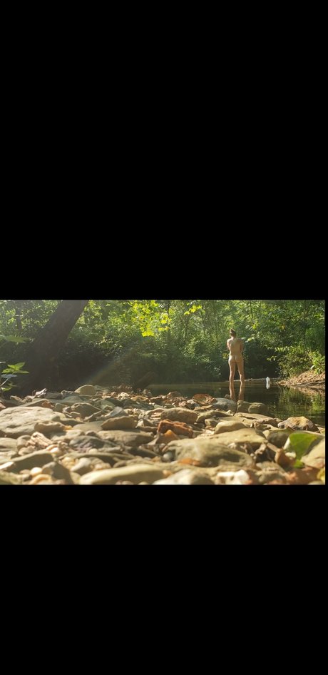 Foto di nudo di fuga di OnlyFans di Forest Nymph
