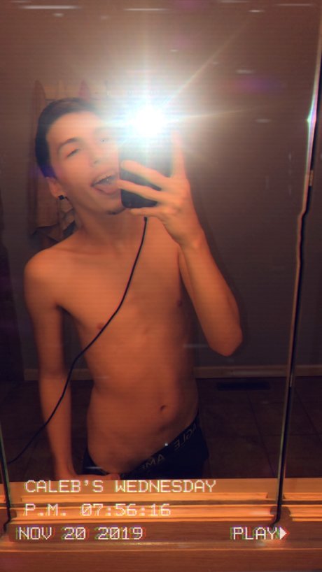 Foto di nudo di fuga di OnlyFans di Caleb Chandler