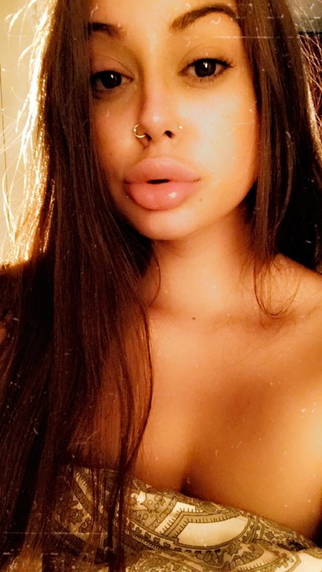 Foto di nudo di fuga di OnlyFans di Moa