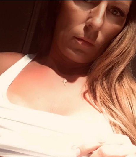 Foto di nudo di fuga di OnlyFans di La House Wife
