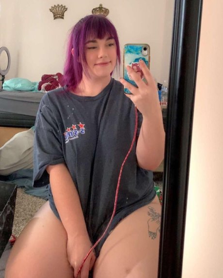 Foto di nudo di fuga di OnlyFans di Aries
