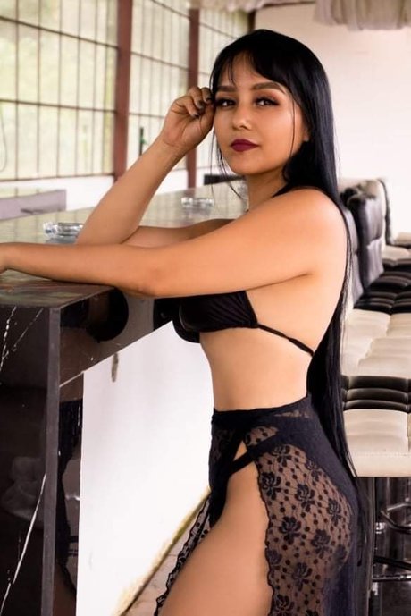 Foto di nudo di fuga di OnlyFans di Mishell