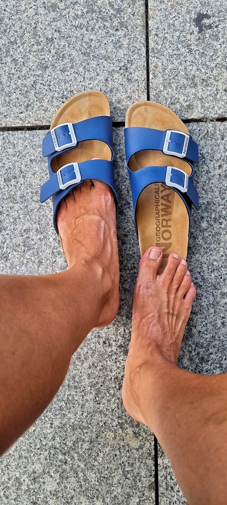 Foto di nudo di fuga di OnlyFans di Pies De Acero