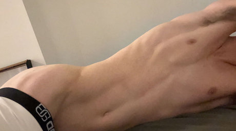 Foto di nudo di fuga di OnlyFans di Joey Vip 