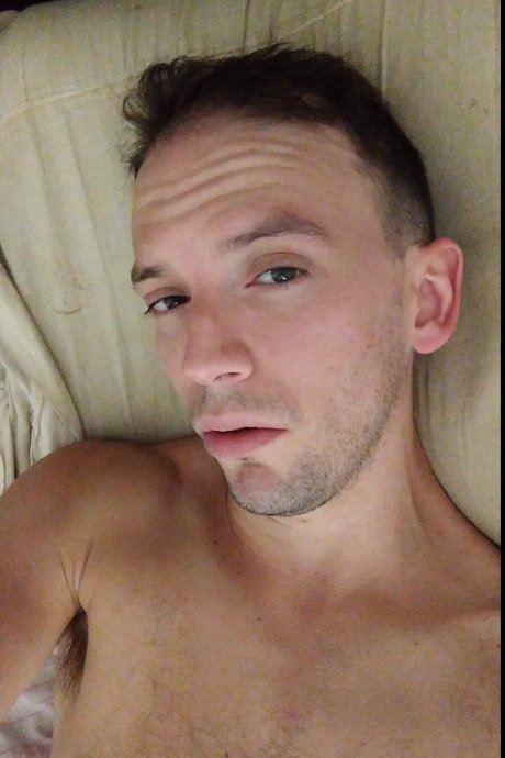 Foto di nudo di fuga di OnlyFans di Sergio Fraschini