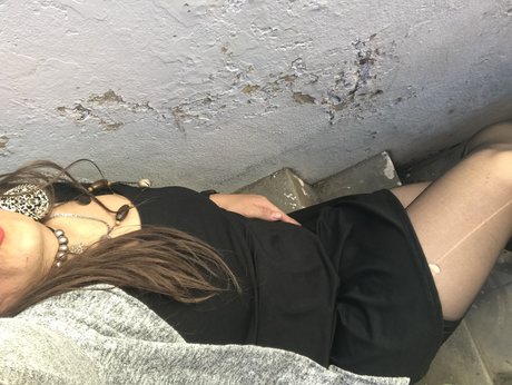 Foto di nudo di fuga di OnlyFans di Rominita