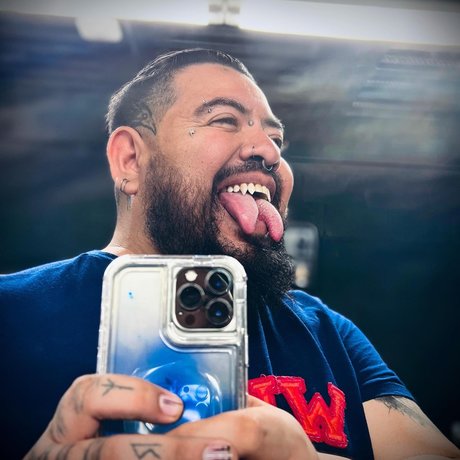 Foto di nudo di fuga di OnlyFans di Don Omart