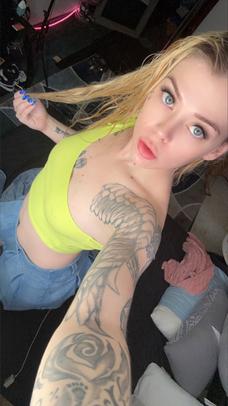 Foto di nudo di fuga di OnlyFans di Daddysgirl