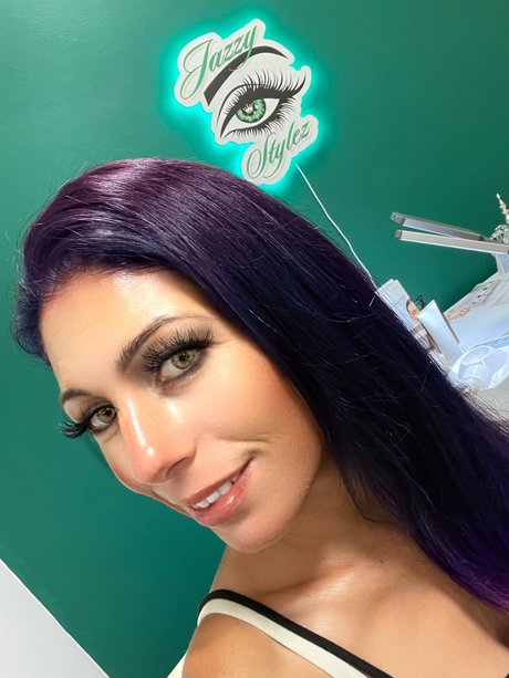 Foto di nudo di fuga di OnlyFans di Silk Steel