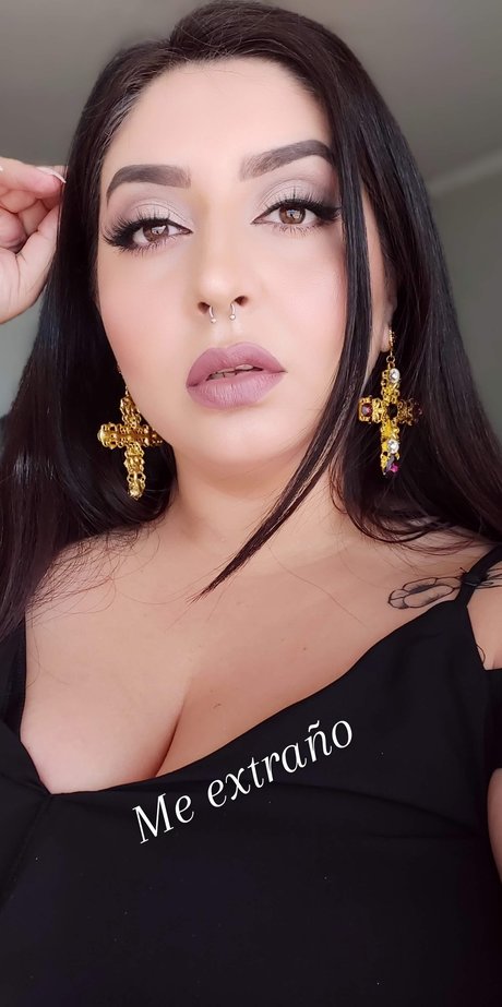 Foto di nudo di fuga di OnlyFans di Imurbaby