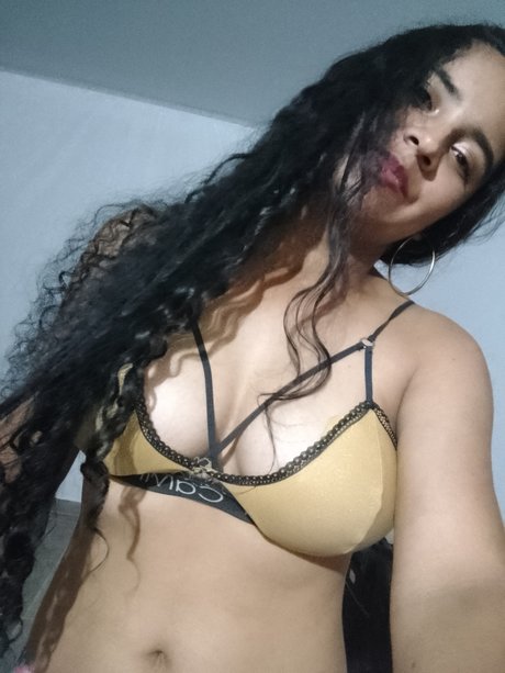 Foto di nudo di fuga di OnlyFans di Valentina Gmez