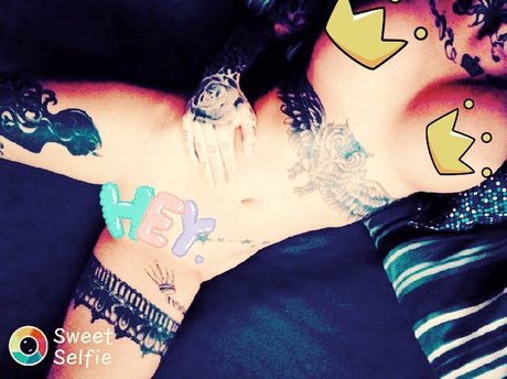 Foto di nudo di fuga di OnlyFans di Hotqueen