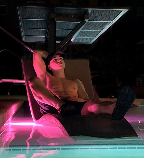 Foto di nudo di fuga di OnlyFans di Kota