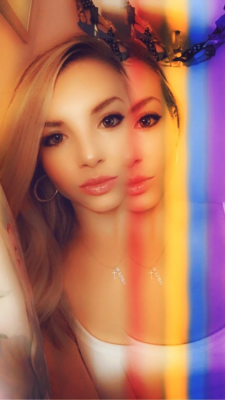 Foto di nudo di fuga di OnlyFans di  Too Lovely La 