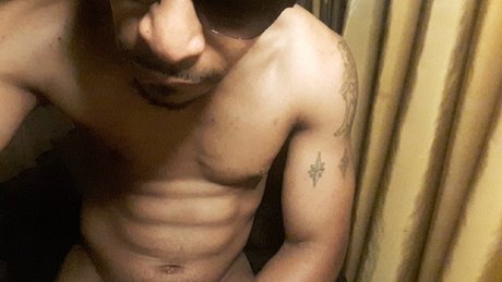 Foto di nudo di fuga di OnlyFans di Totaloutplayer1