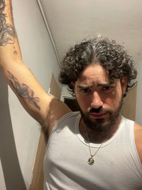 Foto di nudo di fuga di OnlyFans di Maximus