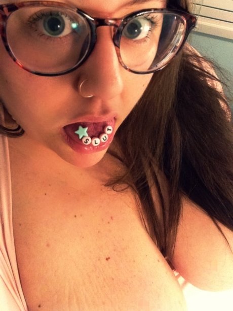 Foto di nudo di fuga di OnlyFans di Cumc0vrdbbw