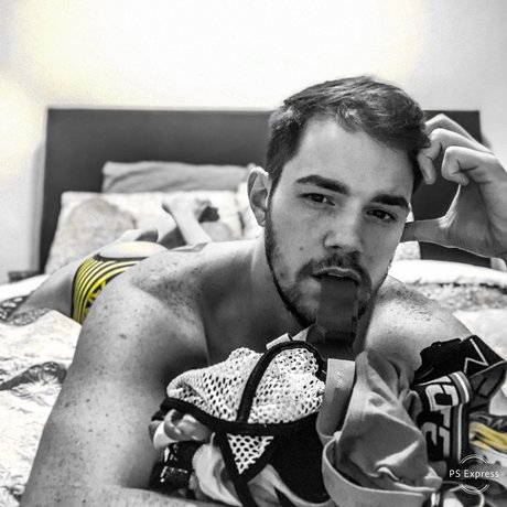 Foto di nudo di fuga di OnlyFans di Andrew Kubik