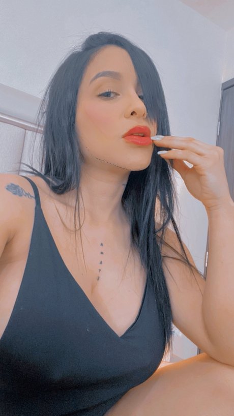Foto di nudo di fuga di OnlyFans di Enverlynmorales